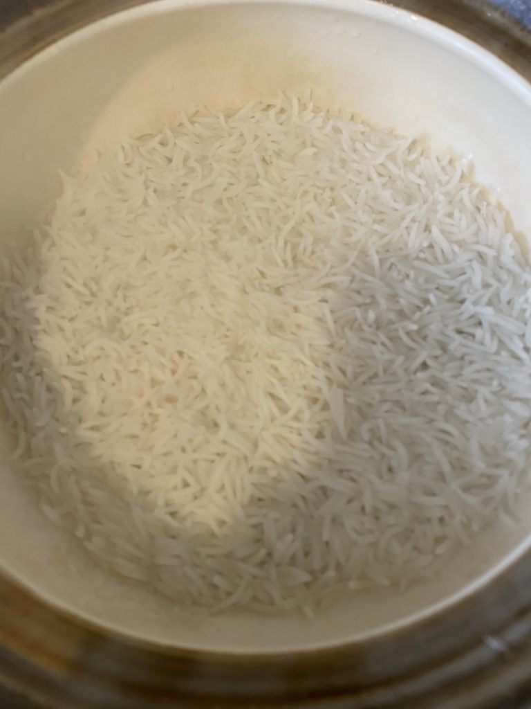 White rice in a clay pot